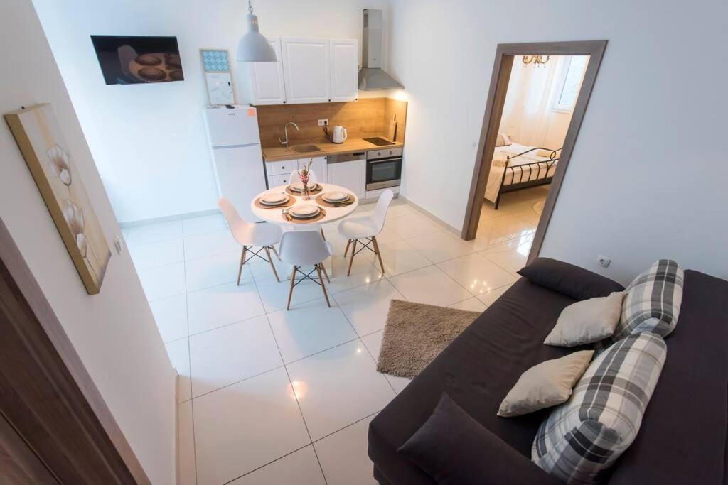 Ferienwohnung Apartman M&S 1 Kali, Otok Ugljan Exterior foto