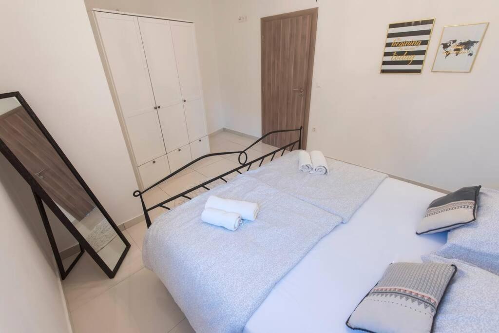 Ferienwohnung Apartman M&S 1 Kali, Otok Ugljan Exterior foto